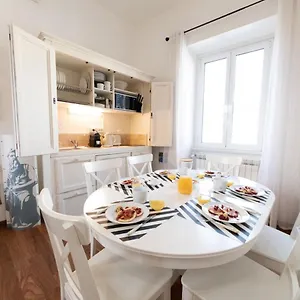 The Best Rent - Three-bedroom Close To Colosseo Apartamento
